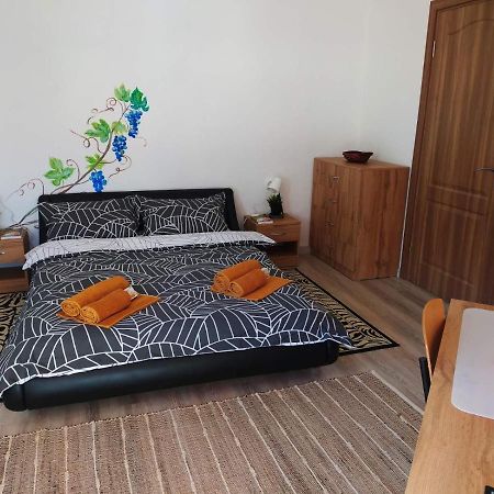 Дом За Гости Осогово Leilighet Kyustendil Eksteriør bilde